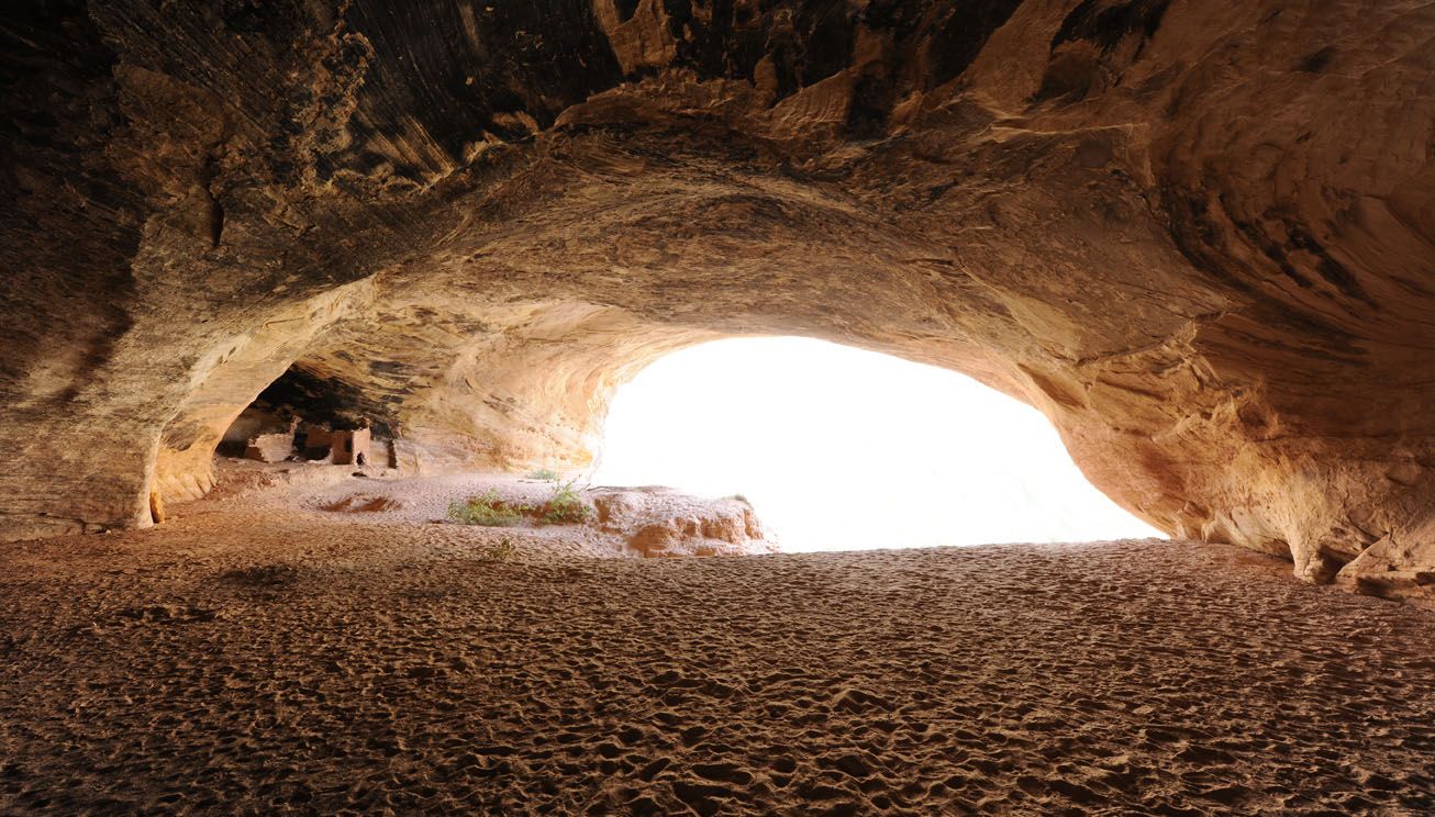 Cedar Mesa Photo Locations and Hiking Information Ballroom Cave Ruins